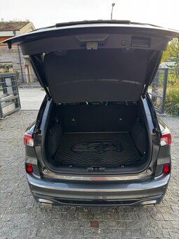 Predám Ford Kuga ST-Line X 2,5 Duratec FHEV AWD r.2022 - 10