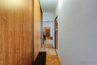 3 izbový tichý, zrekonštruovaný byt v Ružinove, Ostredky - 10