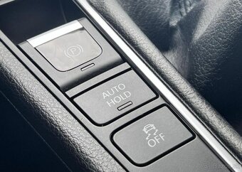 Volkswagen Passat 2.0TDi KLIMA TEMPOMAT NAVI nafta manuál - 10
