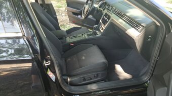 Volkswagen Passat Variant 2.0 TDI 140kW Highline DSG 2019 - 10