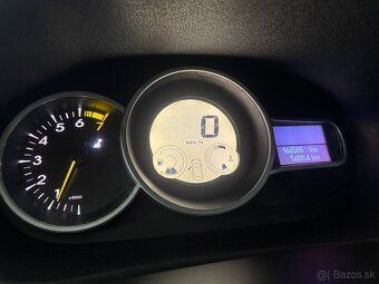 Renault Megane 1.6 16v - 10