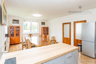 NA PREDAJ INVESTIČNÝ POZEMOK S RODINNÝM DOMOM | 2864m2 POZE - 10