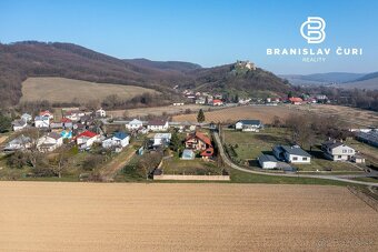 RODINNÝ DOM S BAZÉNOM V OBCI SEDLISKÁ - 10