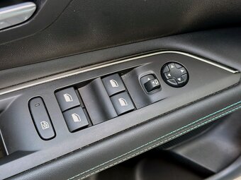 Peugeot 3008 1.5HDi AT8 2021 Allure Facelift - 10