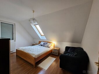 Predaj 5-izbový RD na začiatku obce Rajka, HU. - 10