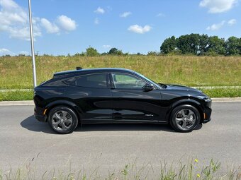 Ford Mustang Mach-E 98kWh RWD Premium - 10