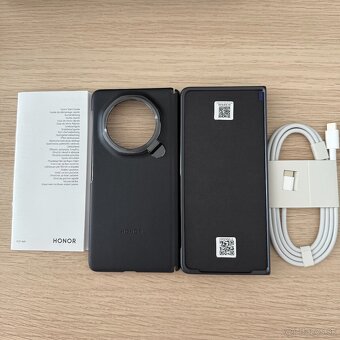 HONOR Magic V3 12 GB/512 GB Black - 10