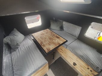 Toyota Hilux camper offroad obytné obytná nástavba - 10