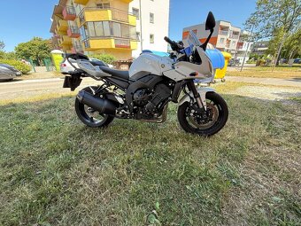 Yamaha Fazer 1000 - 10