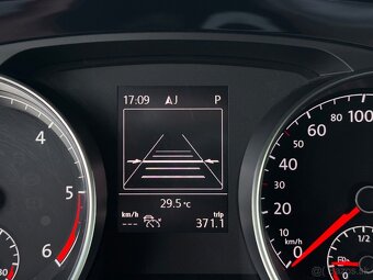 Volkswagen Touran 2.0 TDI Comfortline DSG - 10