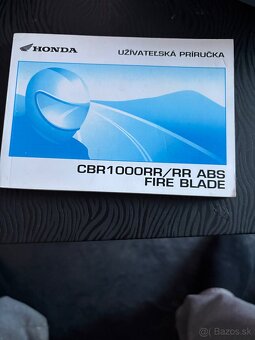 Honda cbr 1000rr fireblade - 10
