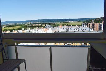 Priestranný 1-izb. byt s lodžiou v BA v Devínskej Novej Vsi - 10