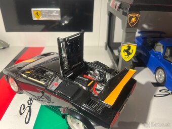 Lamborghini Countach 1:18 - 10