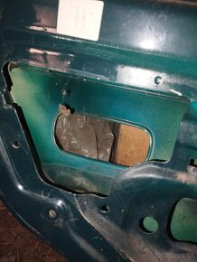 Sklo na piate dvere Felicia + ďalšie diely - 10