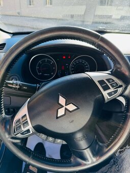 Mitsubishi Outlander 2.2 130kW 7-miestny,manuál - 10
