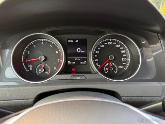 Predám Volkswagen Golf 1,0 TSI Comfortline business benzín - 10