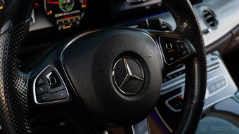 Mercedes E220d - Hnedá Metalíza, CarPlay, Letná-Zimná sada - 10