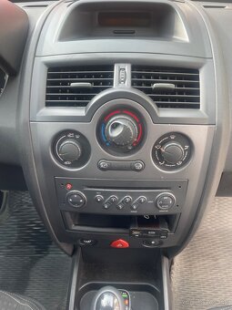 Predám Renault Megane 1.6 benzín (2005) - 10