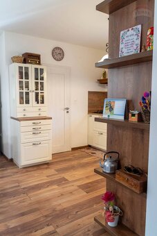 Vidiecky dom na krásnom pozemku v Trávnikoch - 10