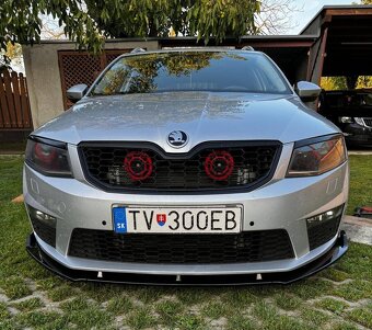 PREDNA MASKA OCTAVIA 3 / 3FL / 4RAMCEK GRILU MASKY CIERNY - 10