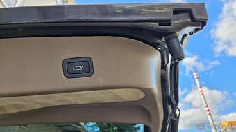 Land Rover Range Rover Sport 3.0 SDV6 HSE - 10