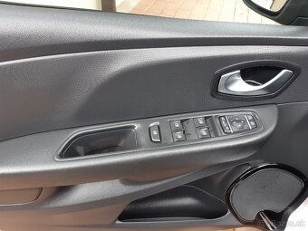 Renault Clio Energy TCe 90 E6c Limited - 10