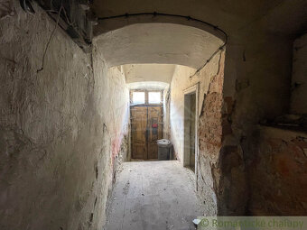 Historický meštiansky dom v centre Kremnice – investičná p - 10