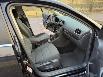 Volkswagen Golf 1.6 TDI - 10