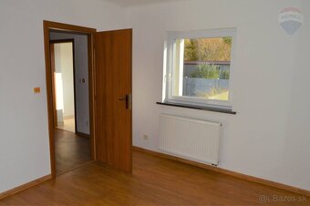 REZERVOVANÉ Predaj rodinný dom Nitra Janíkovce - 10