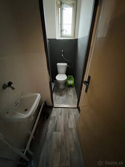 PREDÁM RD Trnovec nad Váhom vhodný na rekonštrukciu, 1100m2 - 10