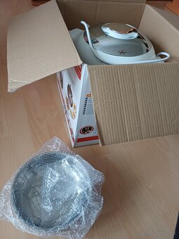 Multifunkčný elektrický tlakový hrniec - 10