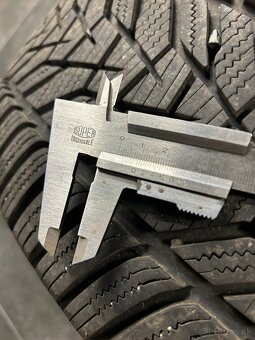 Pneumatiky Hankook Winter icept evo3 W330 245/40 R19 - 10