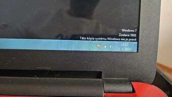 Starší HP notebook s SSD diskom - 10