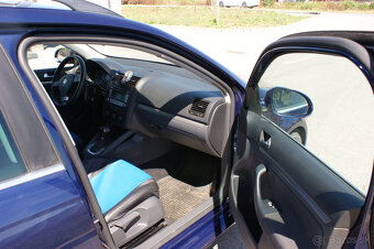 Volkswagen Golf Variant 1.9 TDI DPF Trendline DSG - 10