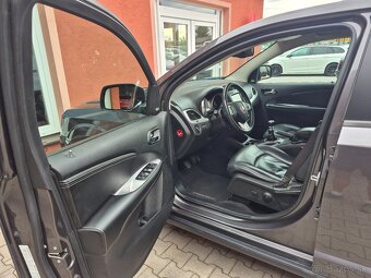 Fiat Freemont 2.0 Multijet Black Code 100kW - 10