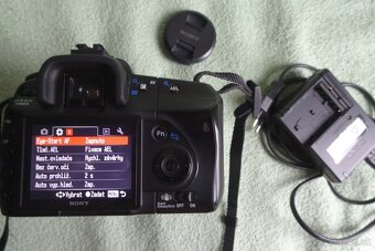 Predám dig. zrkadlovku SONY ALPHA A200 - komplet - 10