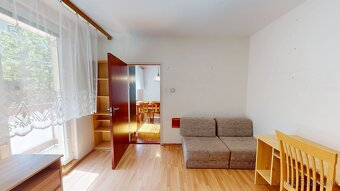 Na predaj 3-izbový byt priamo v centre mesta Trenčín, ulica  - 10
