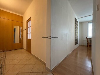Na predaj: 3 izb.byt + 2x balkon + kumbál - 10