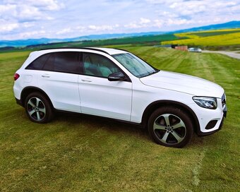 MERCEDES-BENZ GLC 250 D 4MATIC -EXCLUSIVE-SLOVENSKE-NADHERNE - 10