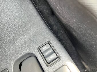 Suzuki SX4 2.0d 4x4 2012 - nová STK - 10