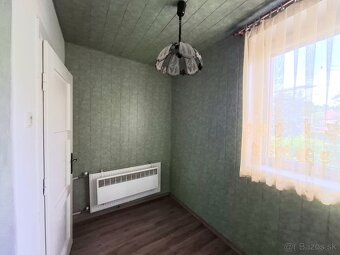 NA PREDAJ - byt s atmosférou rodinného domu, Handlová - 10