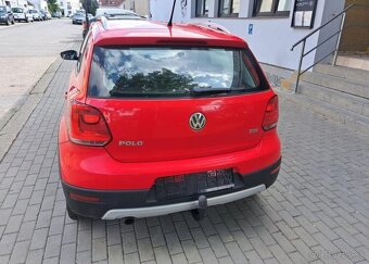 Volkswagen Polo 1,6 TDI CROSS ,,REZERVOVÁNO" nafta manuál - 10