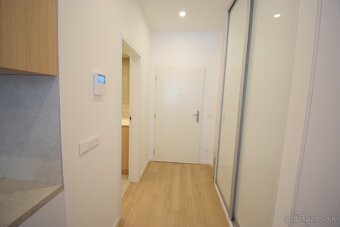 NADŠTANDARDNÝ, ÚPLNE NOVÝ 2-IZBOVÝ BYT - OLIVIA RESIDENCE - 10