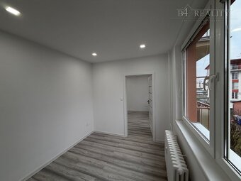 Kompletne zrekonštruovaný 2i byt s KK, 34m2 + balkón, Karpat - 10