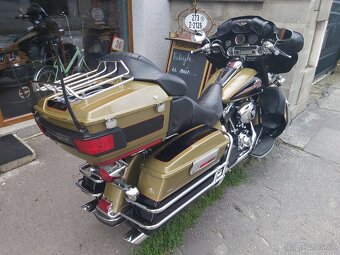 Harley Davidson Electra Glide Ultra Classic - 10