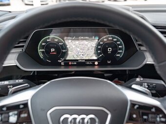 Audi e-tron 300 kW quattro S-Line Black Edition - 10