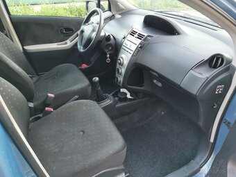 Toyota Yaris II, 1,3i, 64 kw, - 10