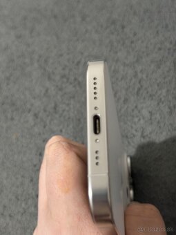 Predám Apple IPhone 16 PRO 256GB White Titanium Stav Nového - 10