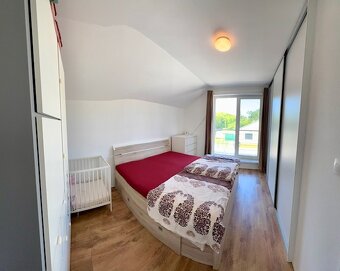 PONUKA PRIAMO OD MAJITEĽA MODERNÝ 4 IZBOVÝ RODINNÝ DOM - 10