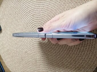 Samsung galaxy Z Flip 4 - 10